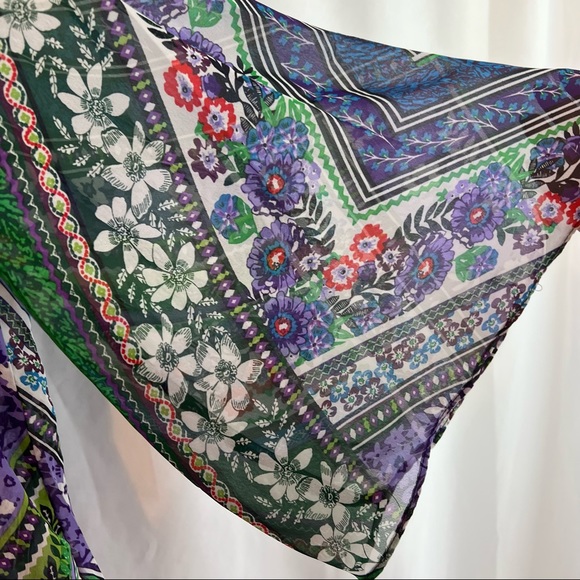 New York & Company Floral Print Cold Shoulder Blouse, size XL - Picture 5 of 7